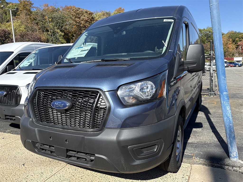 2025 Ford Transit photo 3