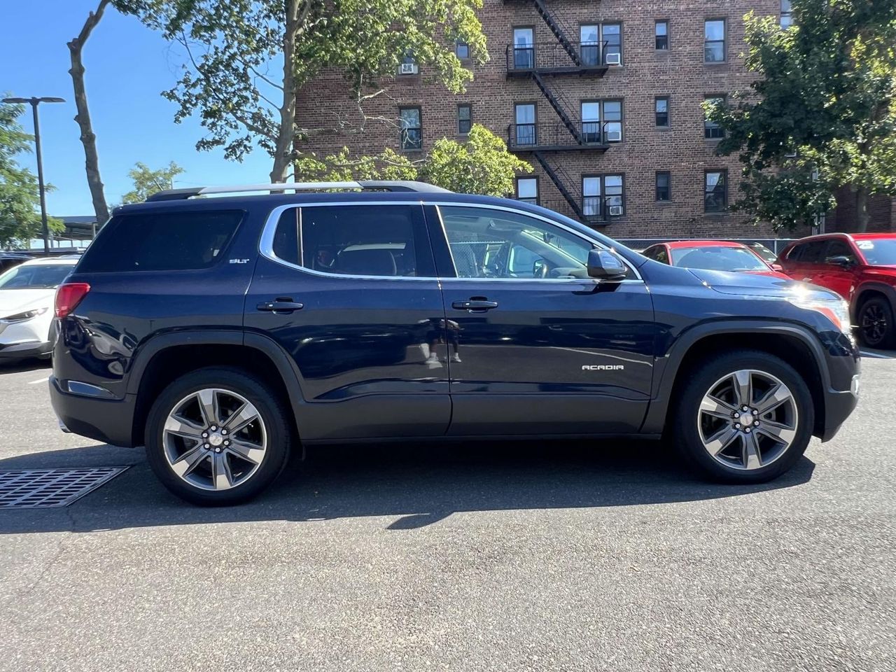 2017 Gmc Acadia SLT photo 2