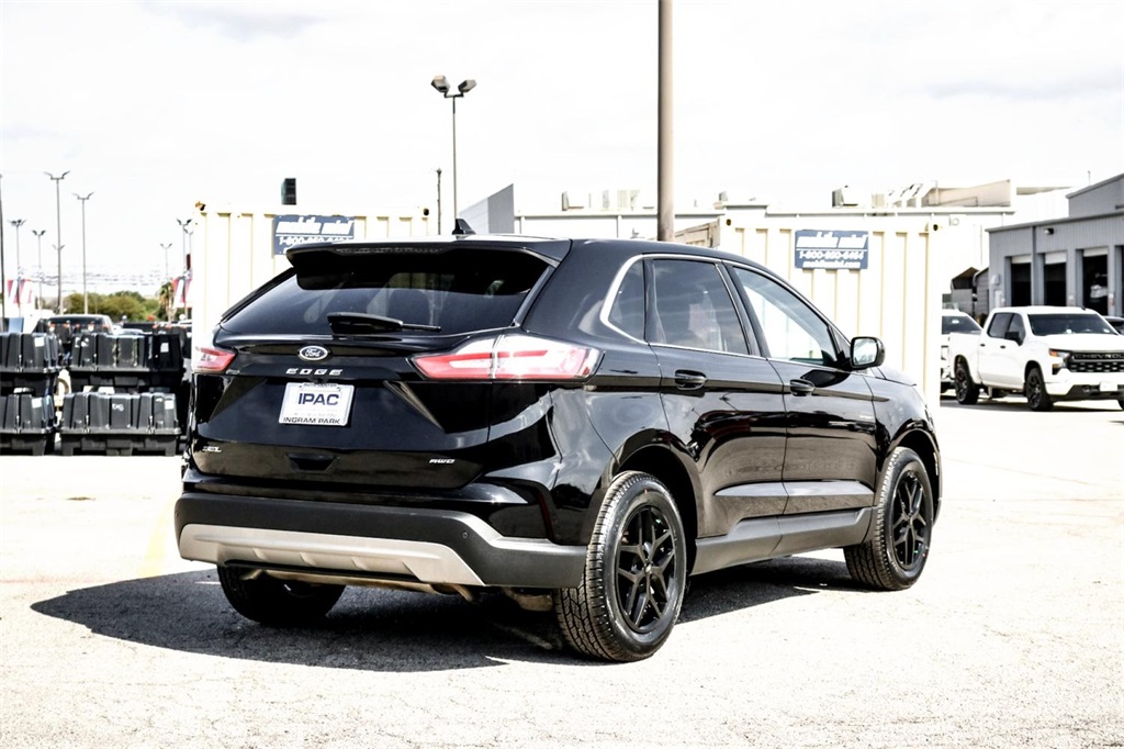 2024 Ford Edge SEL photo 4