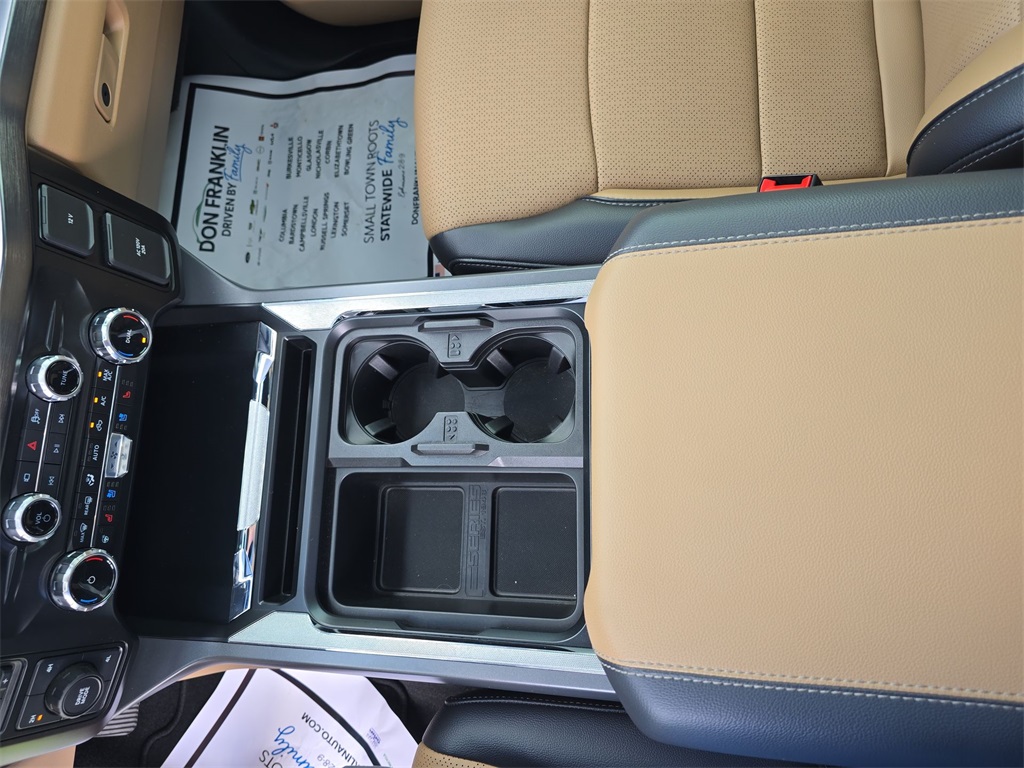 2025 Ford F-350 Lariat photo 27