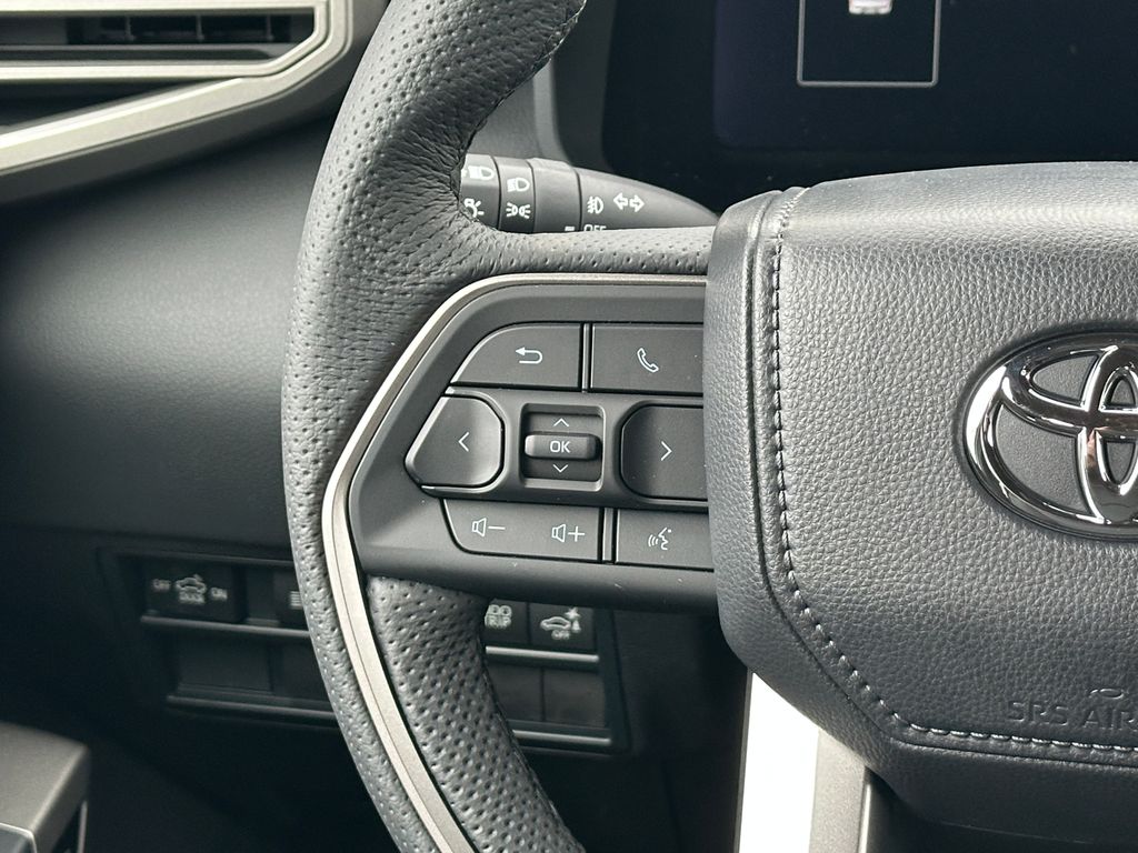 2026 Toyota Tundra Limited photo 17