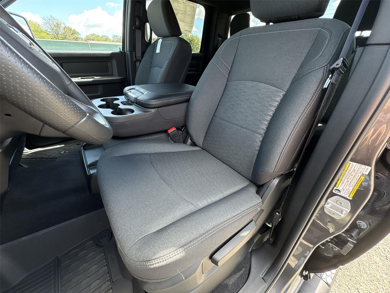 2026 Ram 2500 Tradesman photo 14