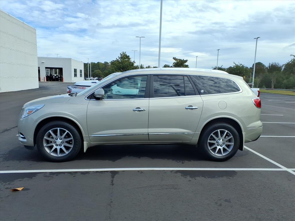 2014 Buick Enclave Leather photo 2