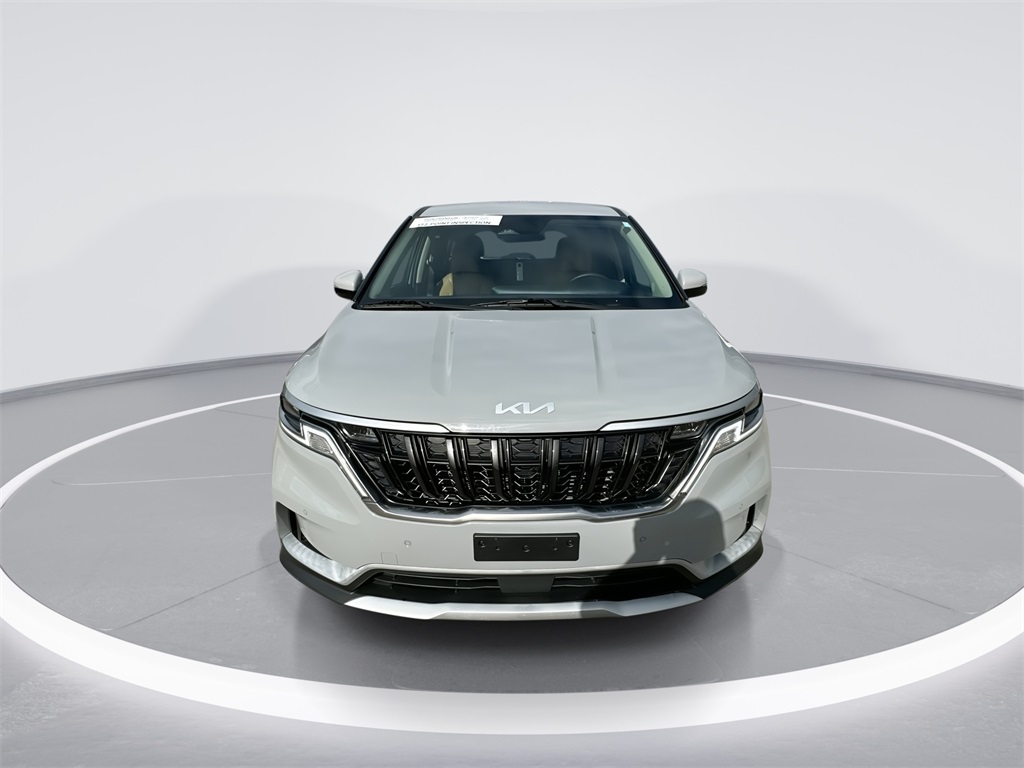 2024 Kia Carnival EX photo 3