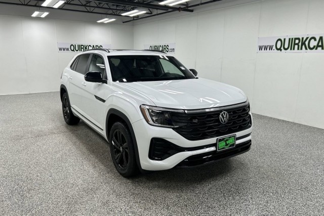 2025 Volkswagen Atlas Cross Sport 2.0T SEL R-Line Black