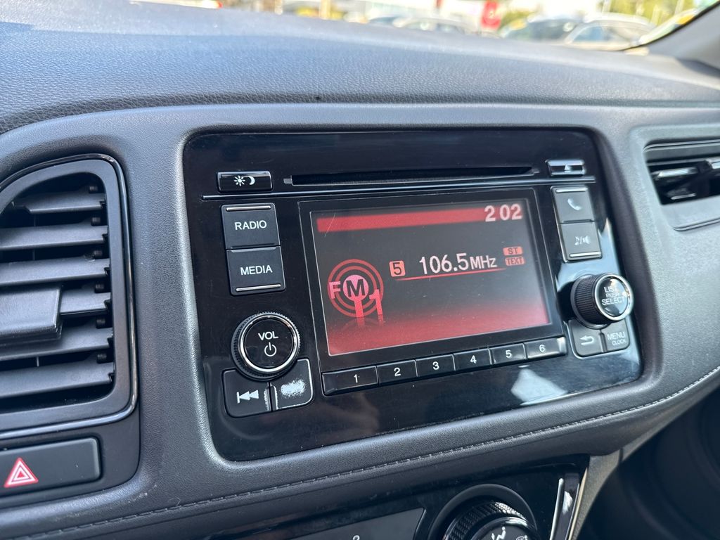 2022 Honda HR-V LX photo 11