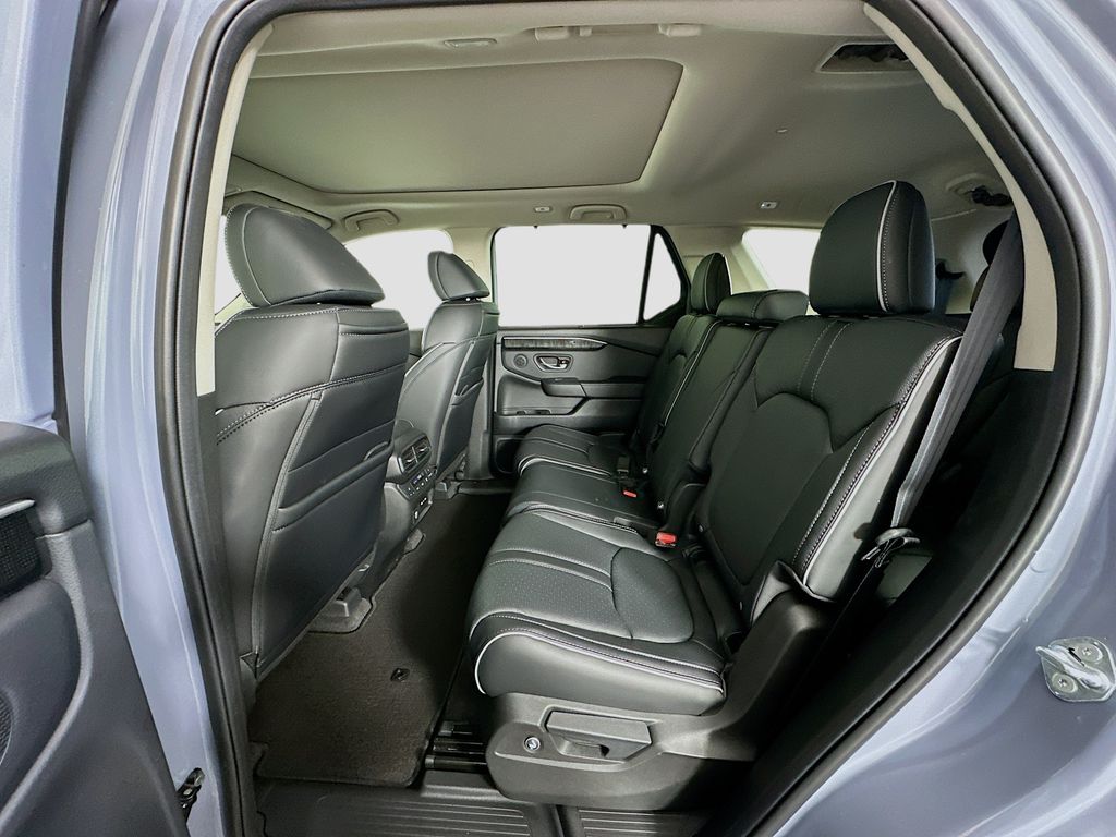 2025 Honda Pilot Elite photo 17