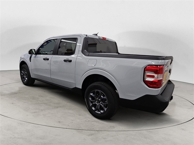 2025 Ford Maverick XLT photo 2