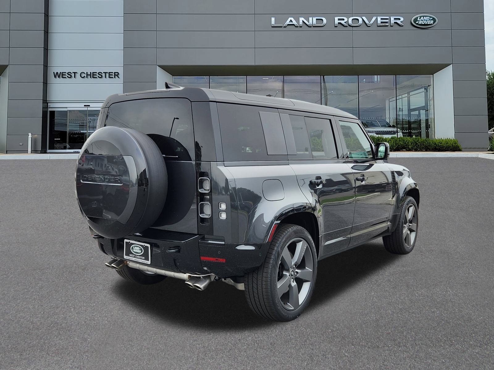2025 Land Rover Defender 110 V8 photo 4