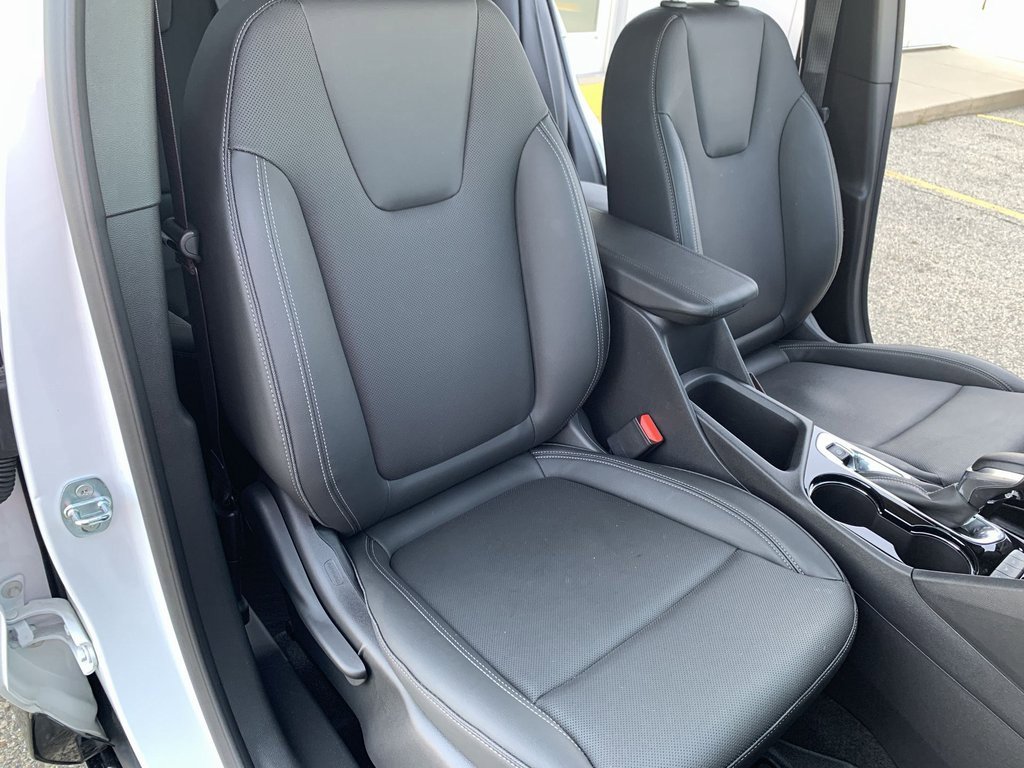 2024 Buick Encore GX Sport Touring photo 14