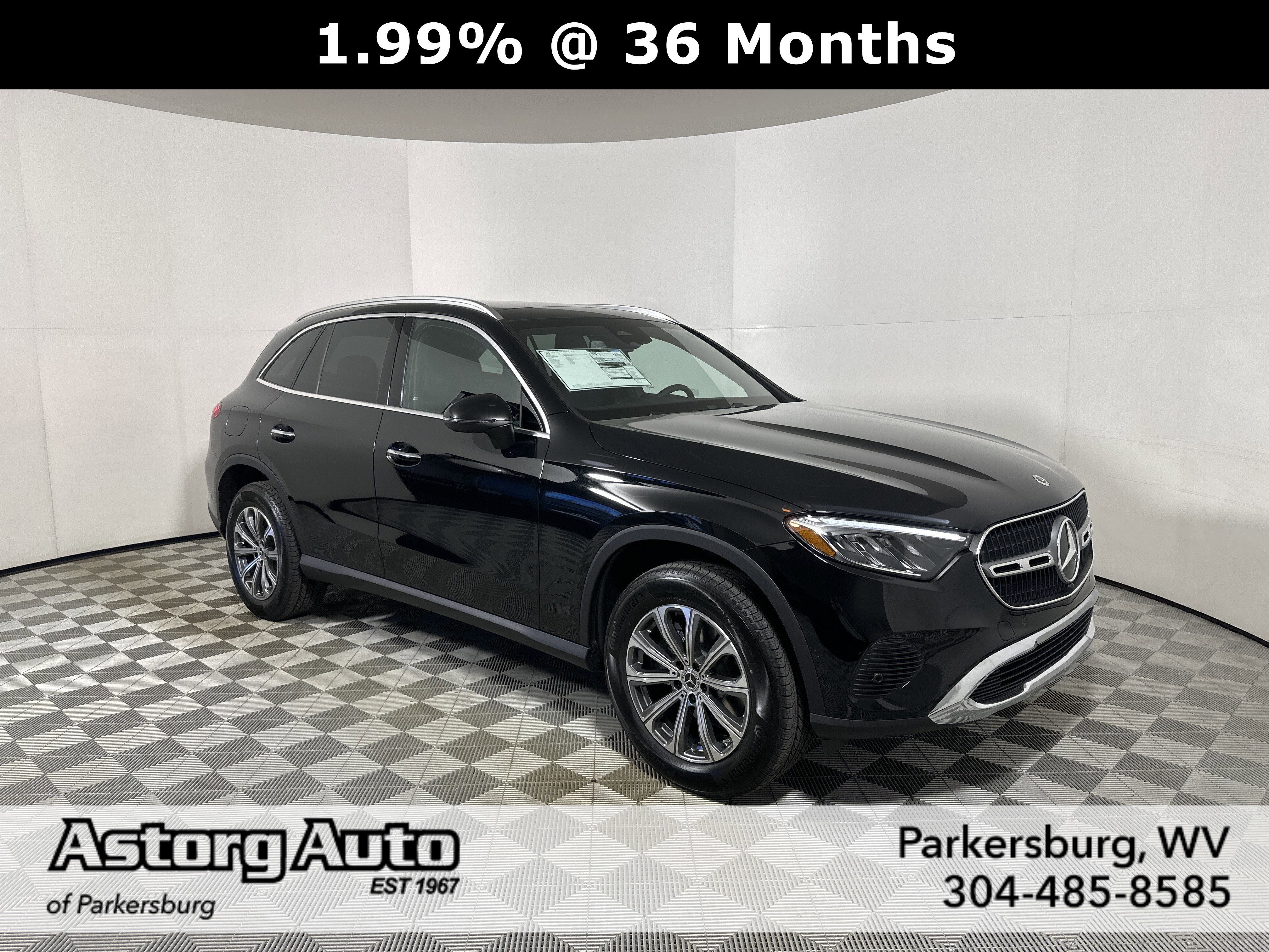 2026 Mercedes-Benz GLC Base's photo