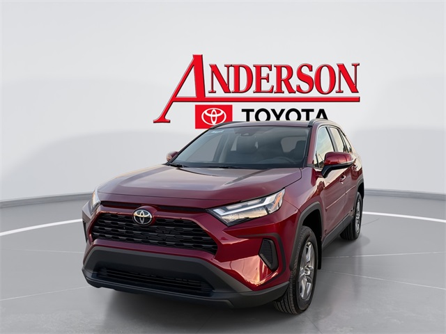 2025 Toyota RAV4 XLE's photo