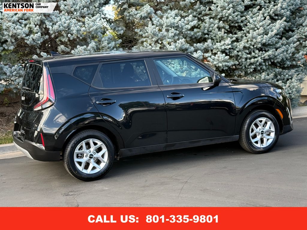 2024 Kia Soul LX photo 7