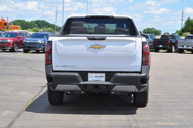 2025 Chevrolet Silverado EV LT photo 3