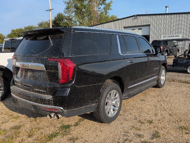 2021 Gmc Yukon XL Denali photo 2