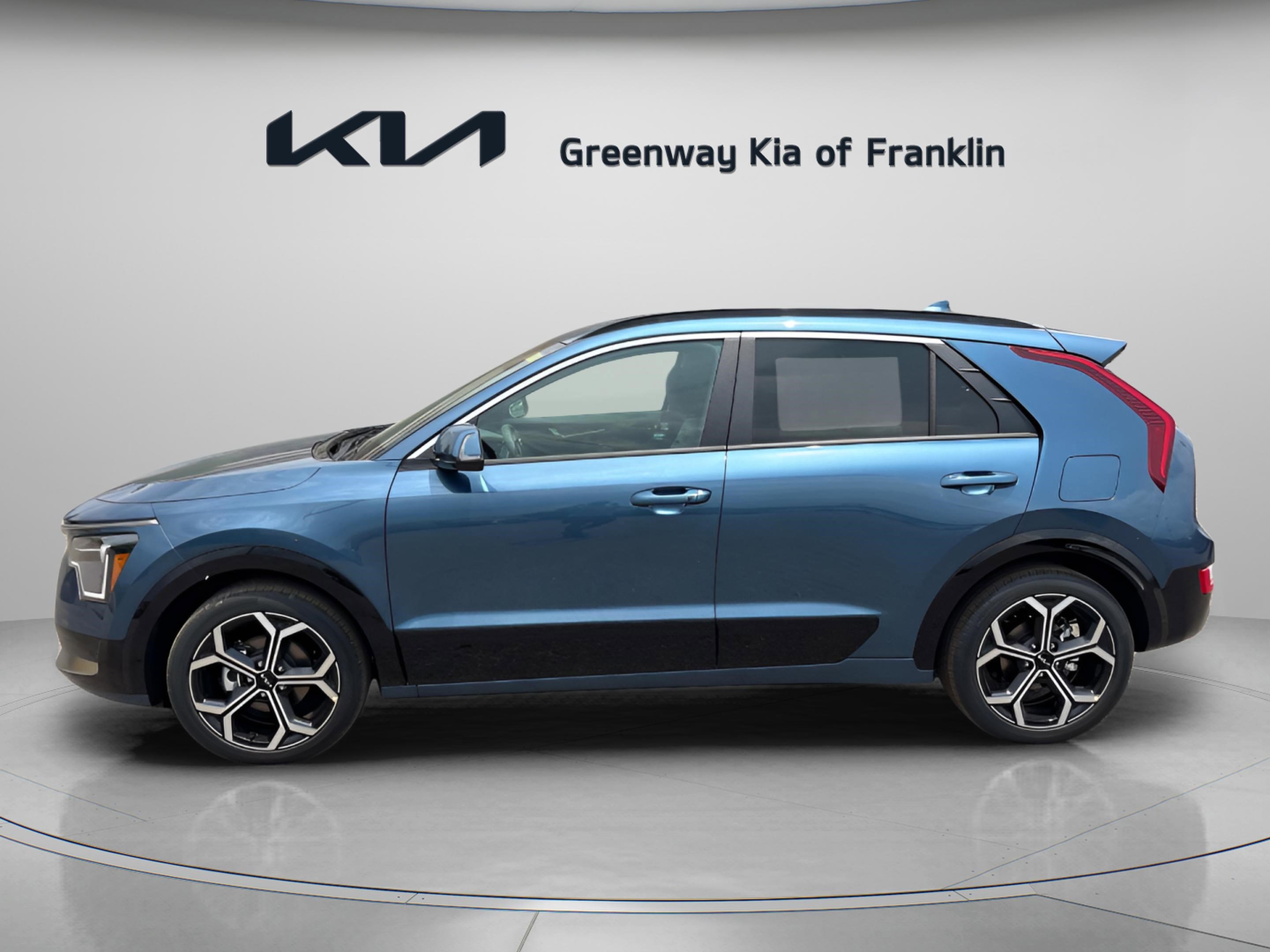 2025 Kia Niro EX Touring photo 4