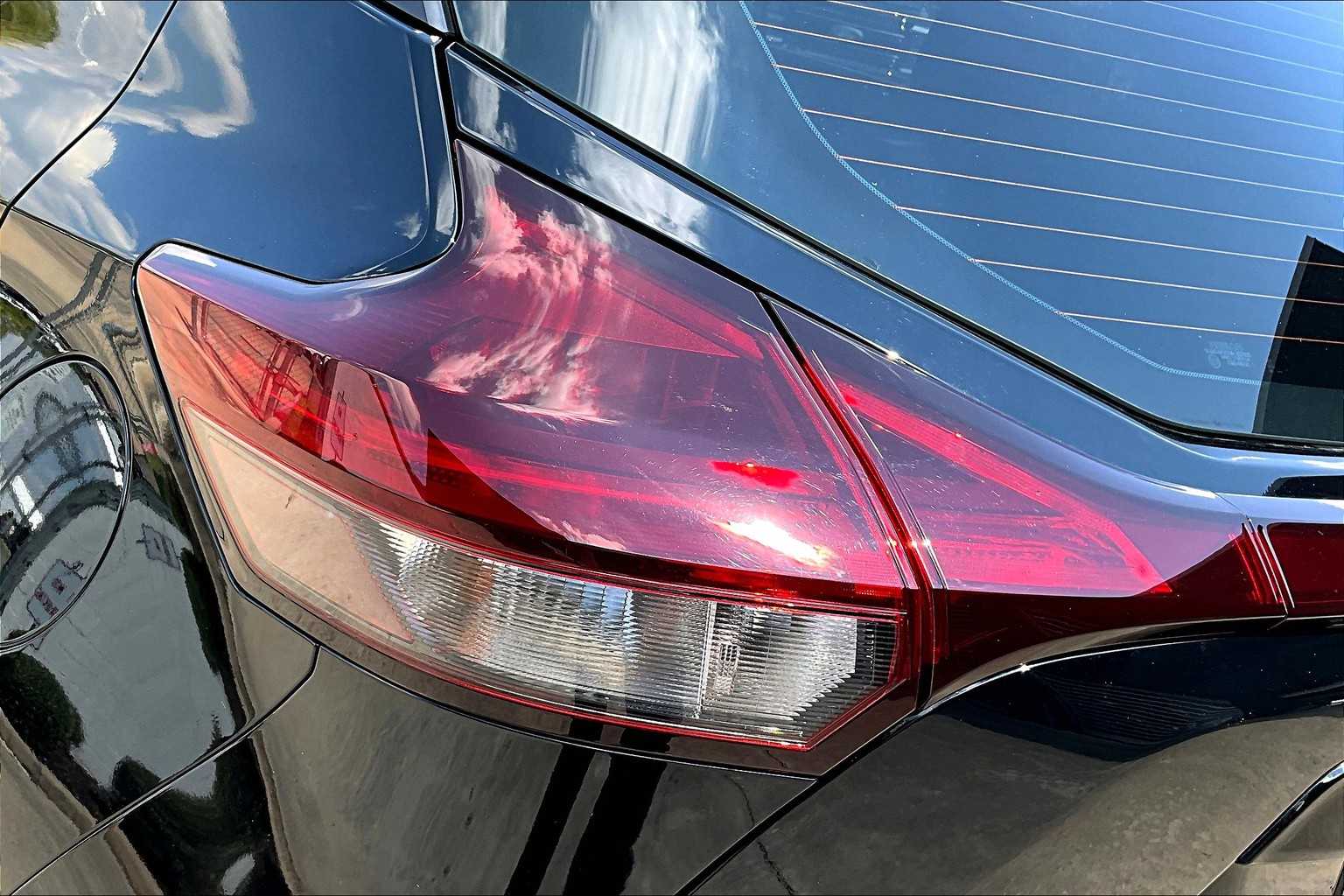 2024 Nissan Kicks SV photo 24
