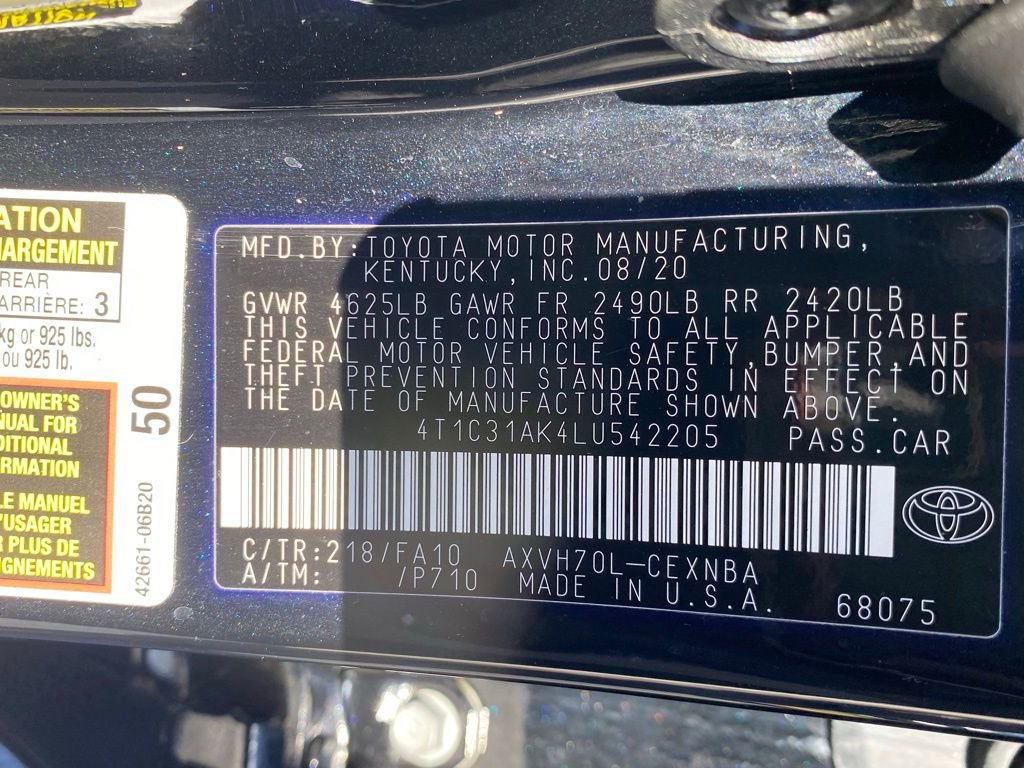 2020 Toyota Camry Hybrid LE photo 15