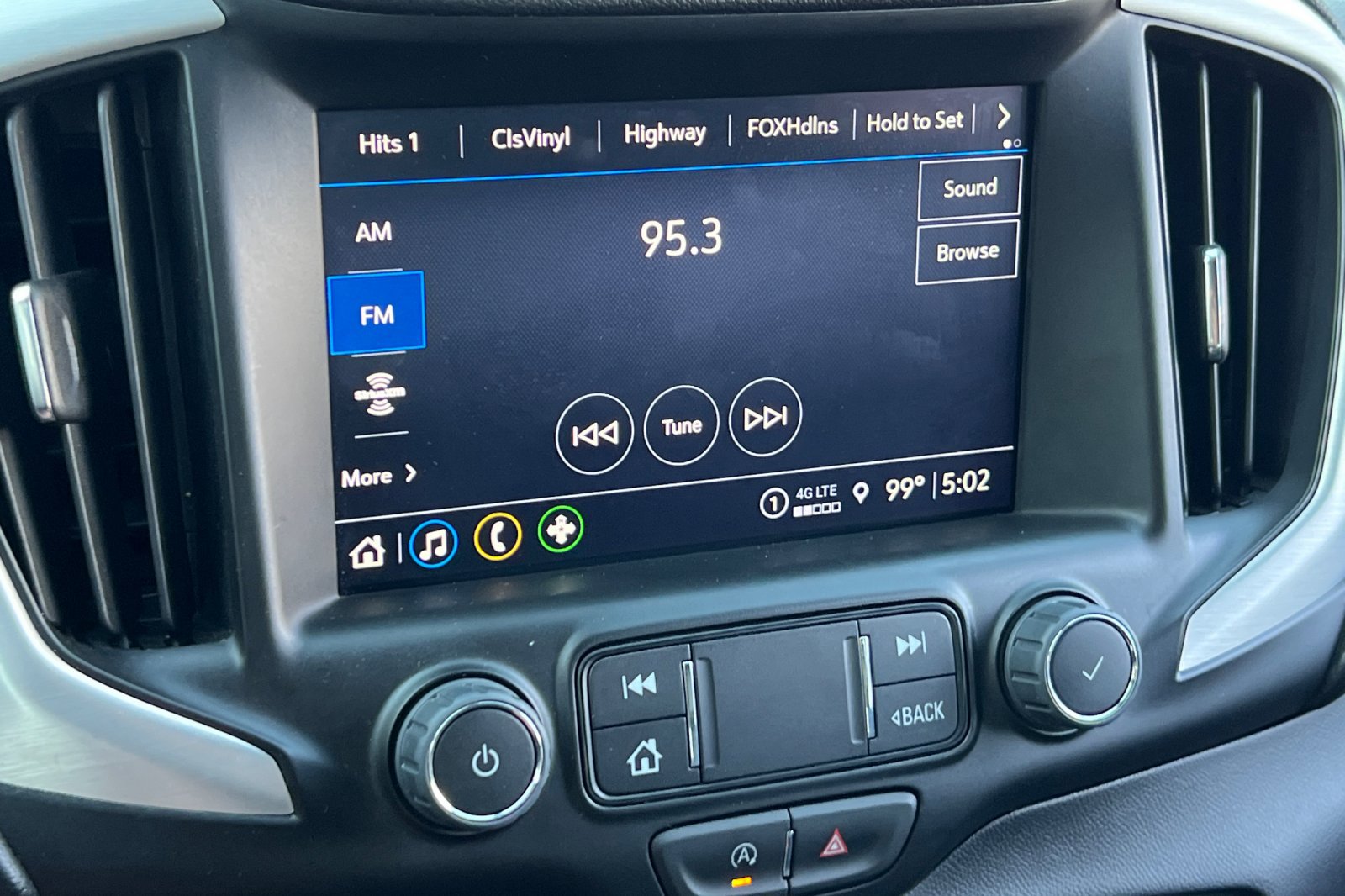2024 Gmc Terrain SLT photo 16