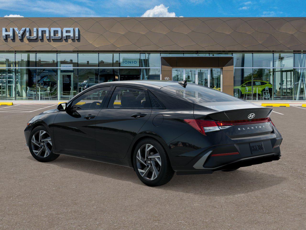 2025 Hyundai Elantra SEL Sport photo 15
