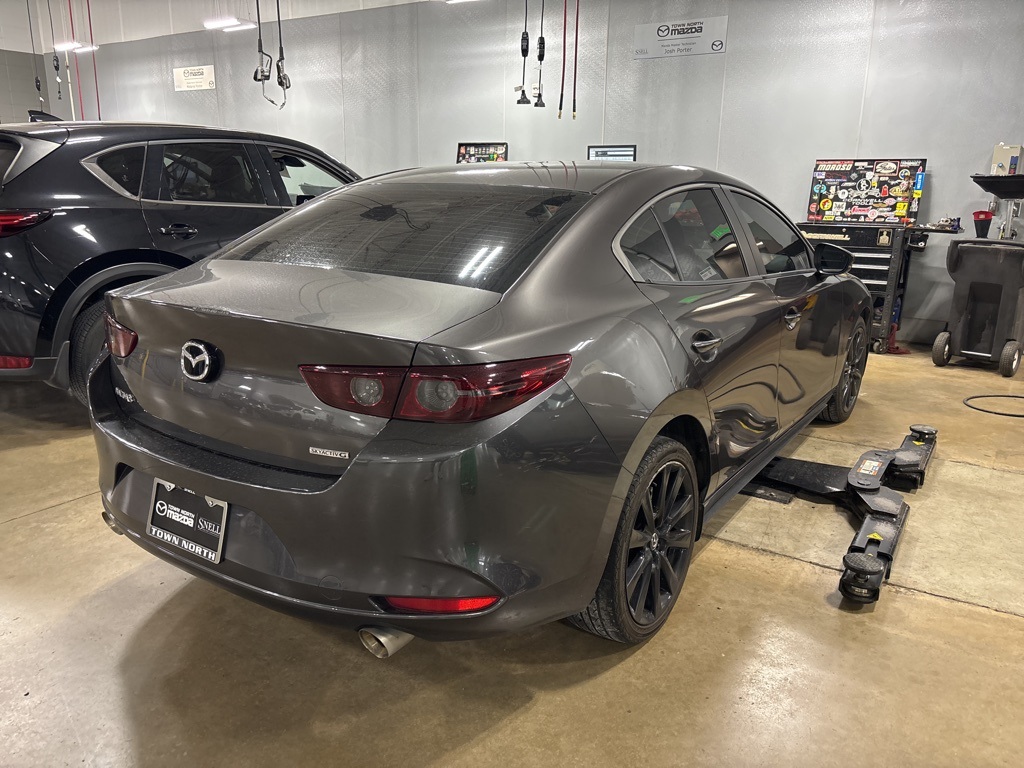 2021 Mazda Mazda3 Preferred photo 3