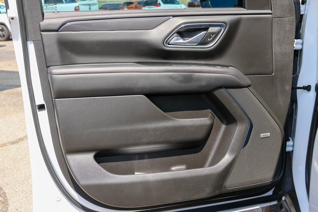 2022 Chevrolet Tahoe RST photo 12