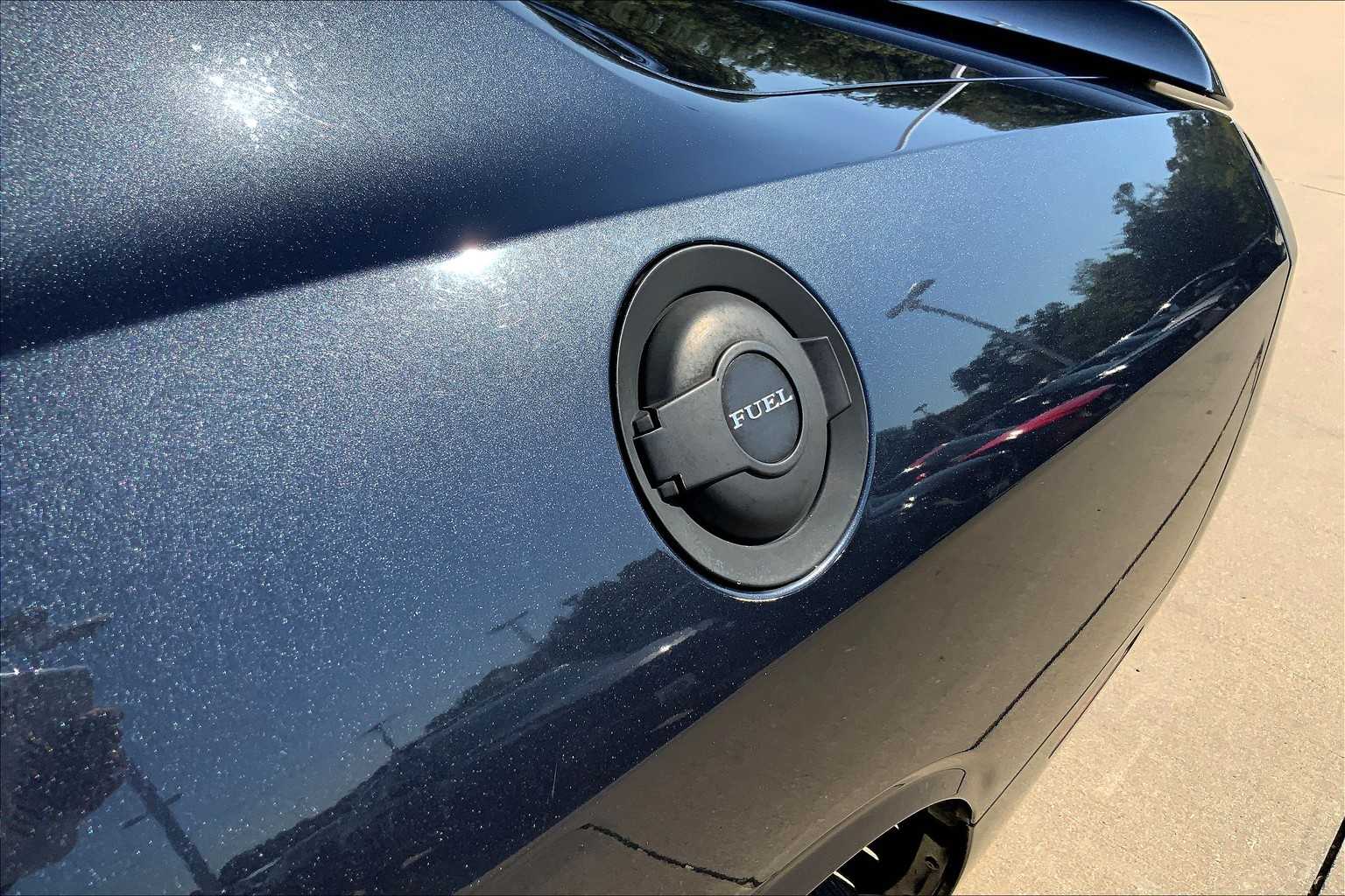 2018 Dodge Challenger R/T photo 13