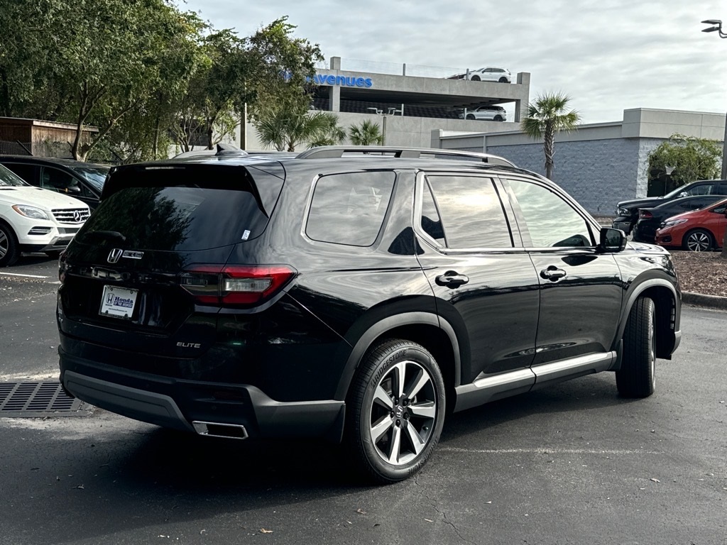 2025 Honda Pilot Elite photo 3