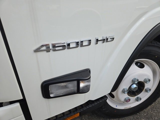 2024 Chevrolet Silverado 4500HD photo 5