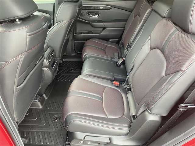 2025 Honda Pilot Black Edition photo 10