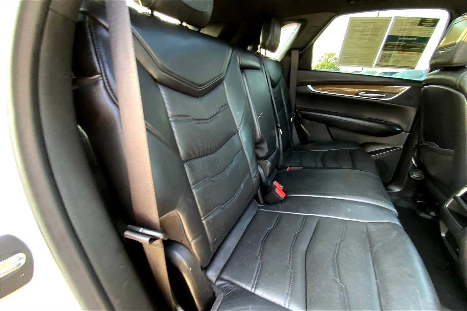 2017 Cadillac XT5 Platinum photo 18