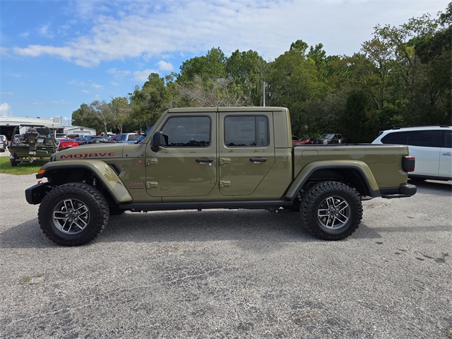 2025 Jeep Gladiator Mojave photo 2