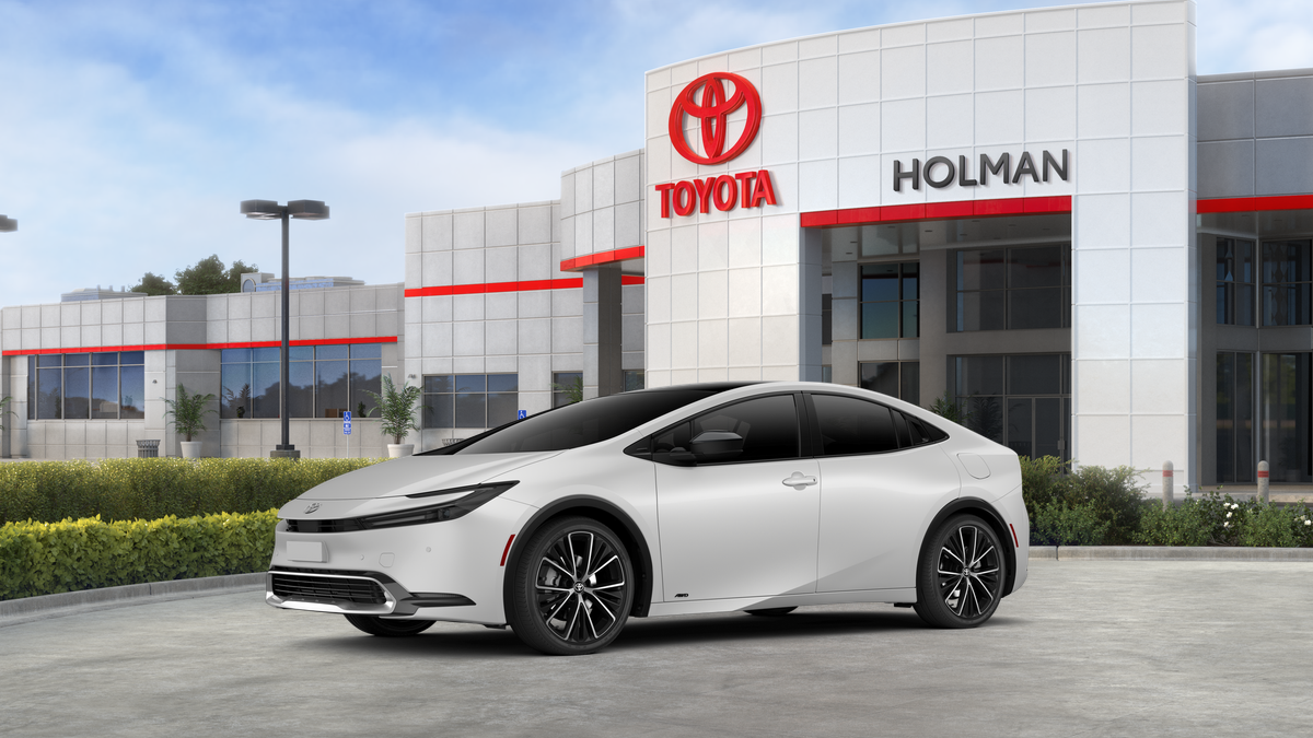 2026 Toyota Prius XLE photo 2