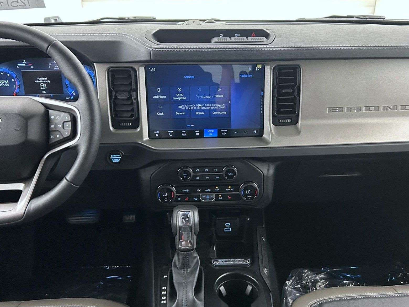 2025 Ford Bronco Outer Banks photo 12