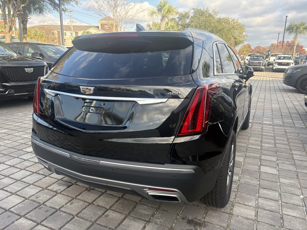 2020 Cadillac XT5 Premium Luxury photo 2