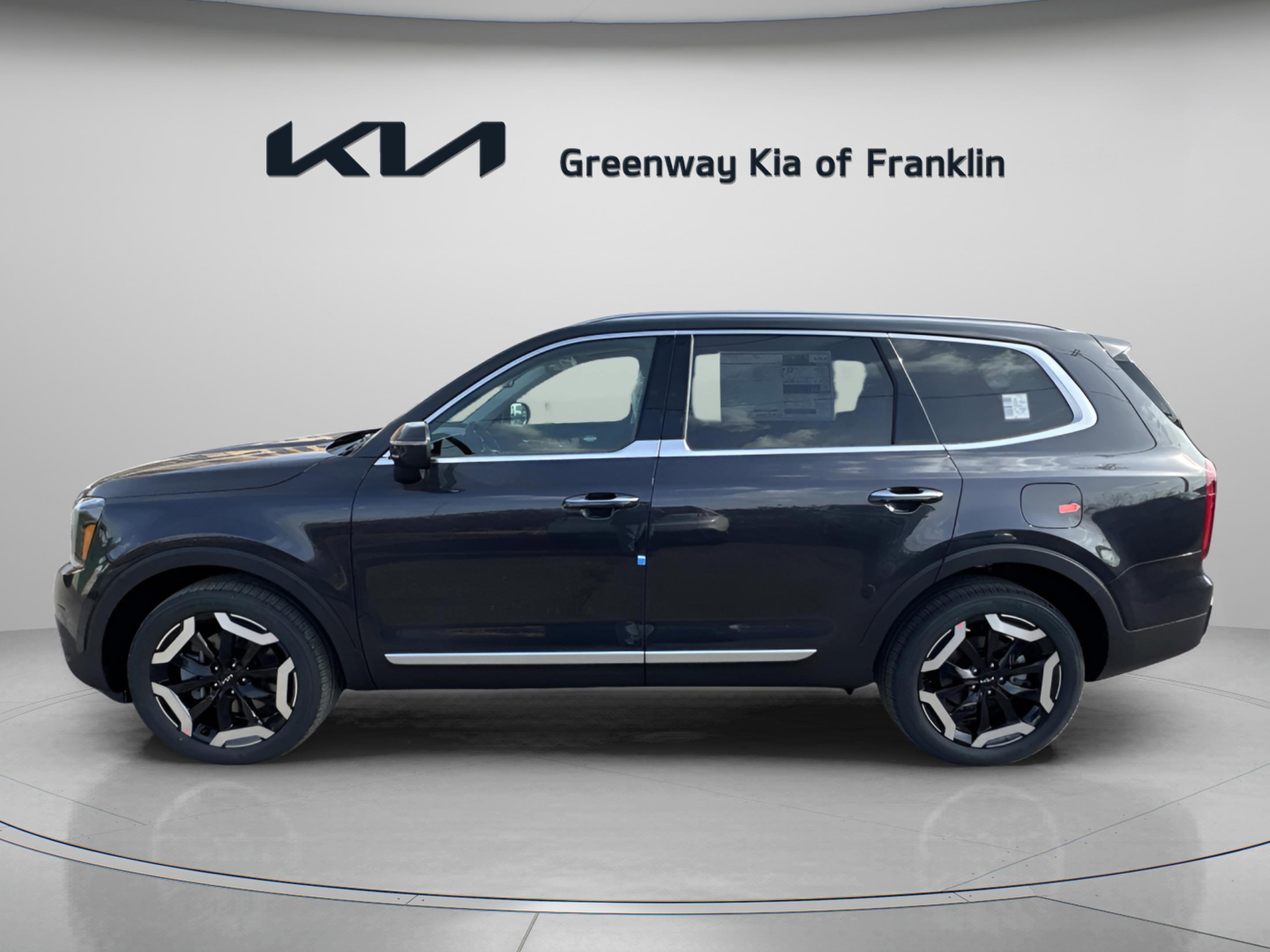 2025 Kia Telluride S photo 4