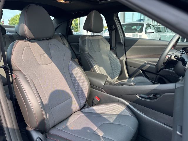 2025 Hyundai Elantra N Line photo 13