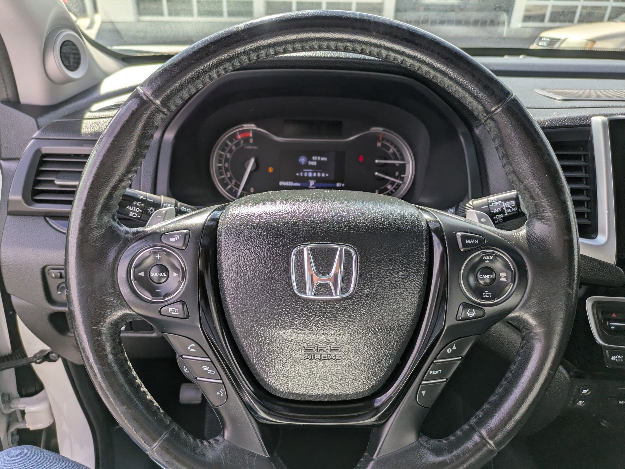 2018 Honda Pilot Elite photo 14
