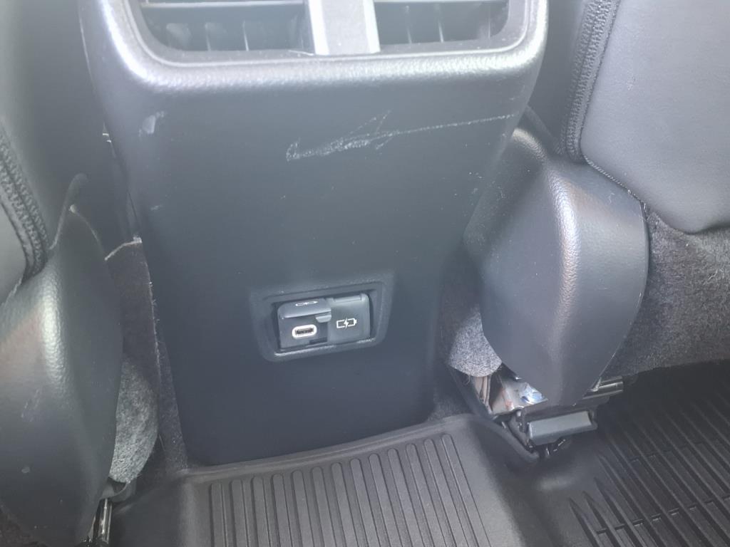 2021 Lexus UX 200 photo 4