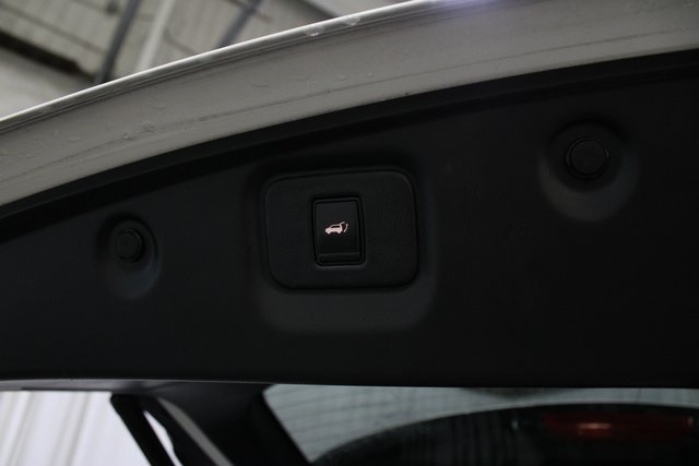 2014 Nissan Pathfinder SL photo 8