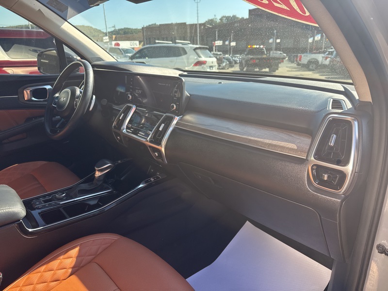 2023 Kia Sorento X-Line SX Prestige photo 18