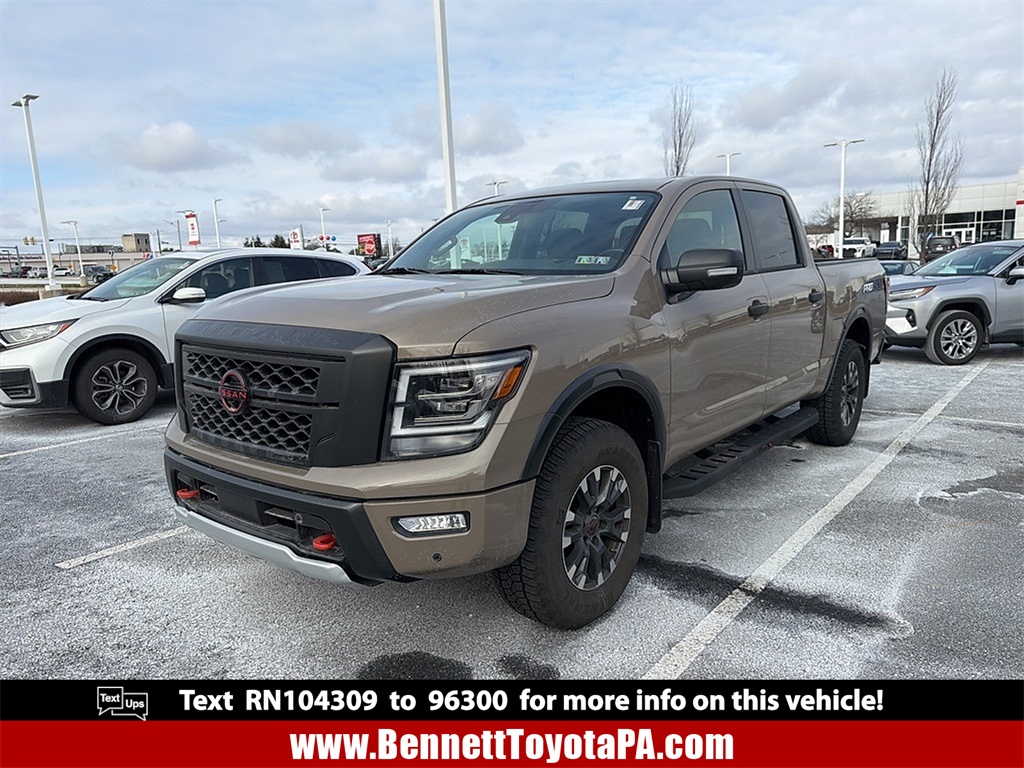 2024 Nissan Titan PRO-4X's photo