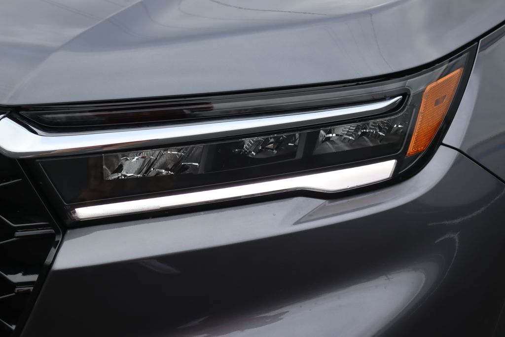 2025 Honda Pilot Touring photo 8