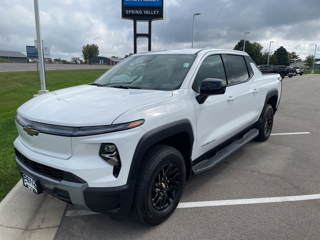 2026 Chevrolet Silverado EV LT photo 9