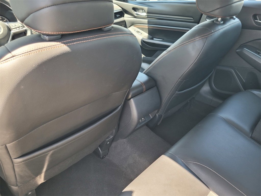 2021 Nissan Altima 2.5 SR photo 12
