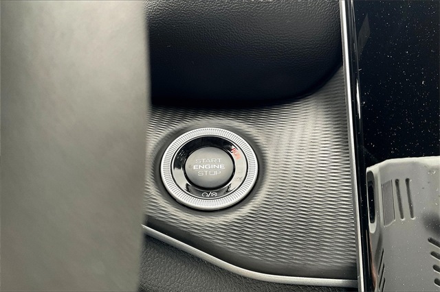 2025 Jeep Grand Cherokee Laredo Altitude photo 18