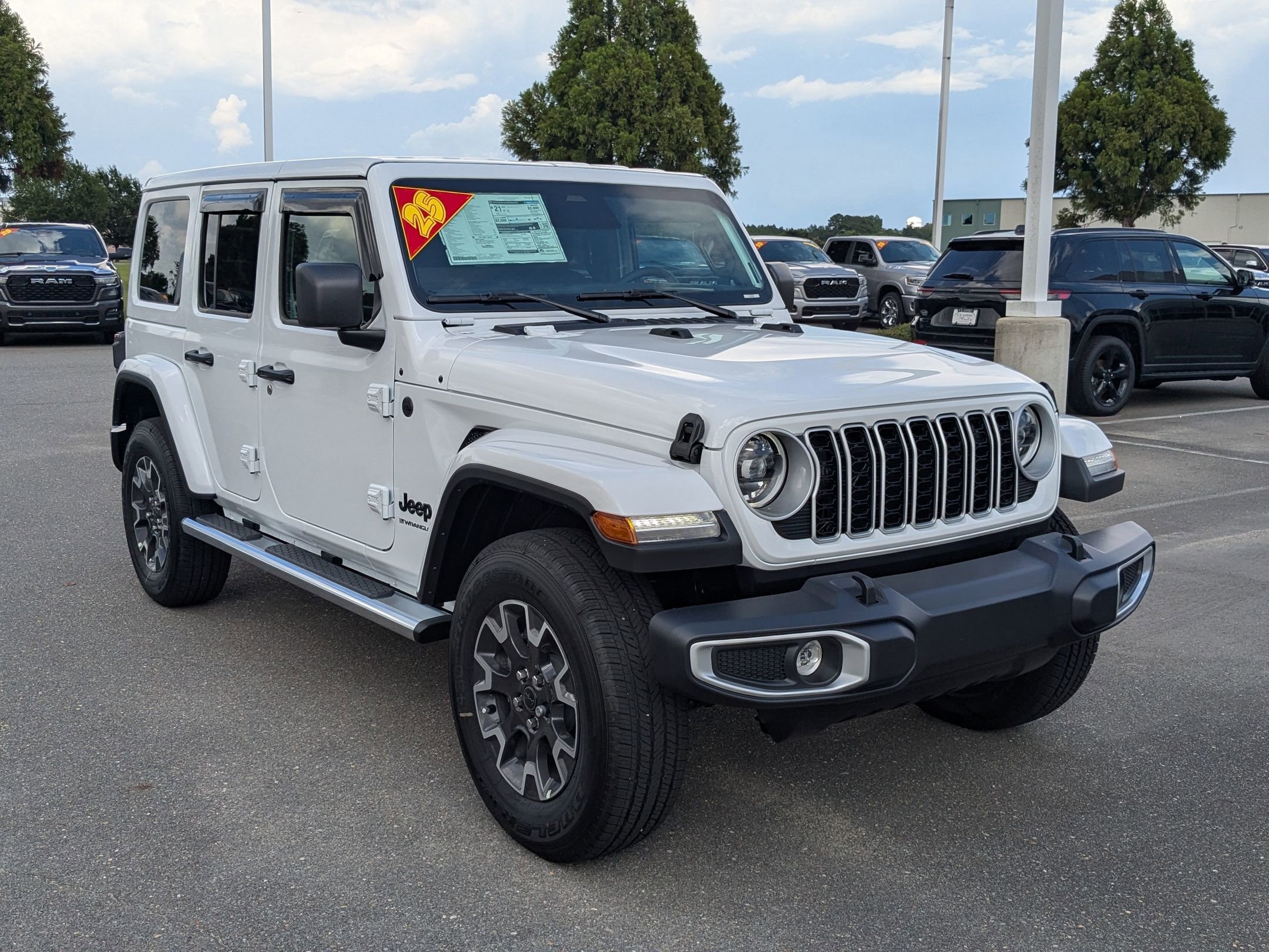 2025 Jeep Wrangler Sahara photo 3