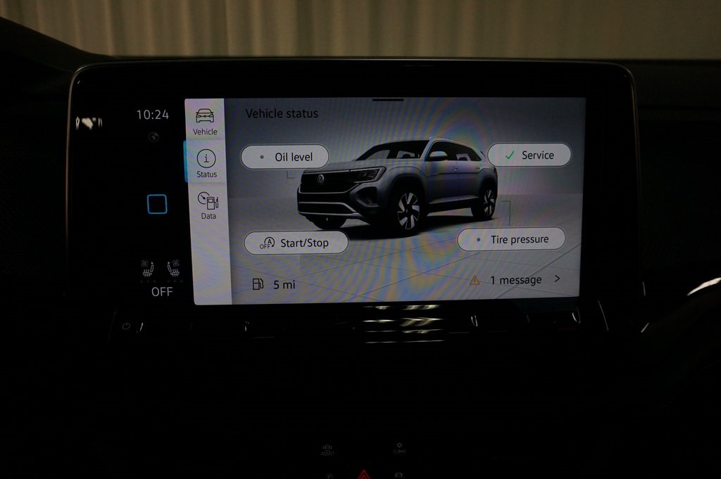 2025 Volkswagen Atlas Cross Sport SEL R-Line photo 17