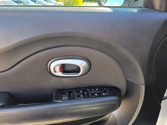 2015 Kia Soul Plus photo 20