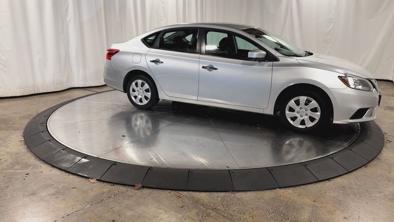 2018 Nissan Sentra S photo 2